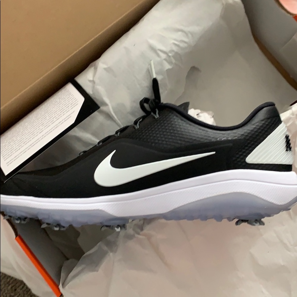 Brand New Nike React Vapor Golf Shoes